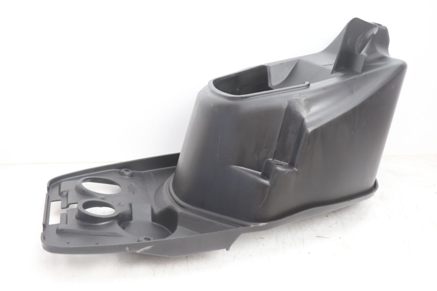 photo de ASIENTO DE ALMACENAMIENTO PEUGEOT SPEEDFIGHT LC 50 (1996 - 2002) - Detalles de los puntos de fijación