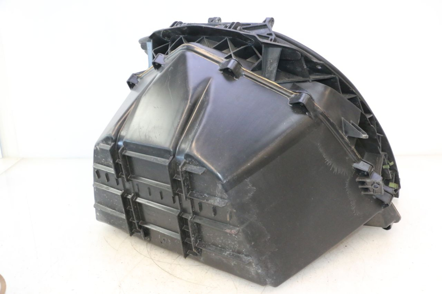 photo de ASIENTO COFRE CAN-AM SPYDER RS 1000 (2008 - 2012) - Detalles de los puntos de fijación