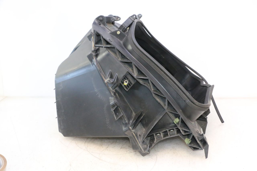 photo de ASIENTO COFRE CAN-AM SPYDER RS 1000 (2008 - 2012) - Estado de la superficie y material