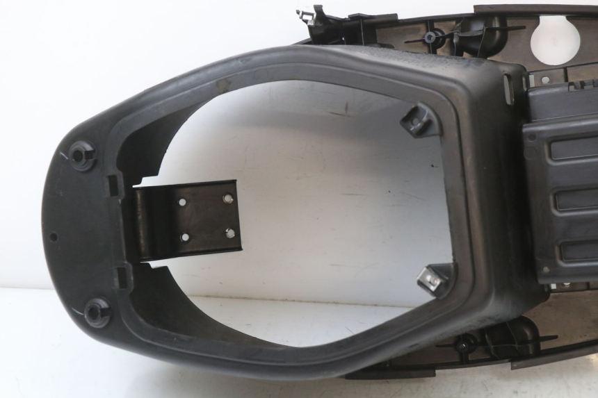 photo de ASIENTO COFRE APRILIA SR 2T 50 (2018 - 2022) - Recambio usado revisado