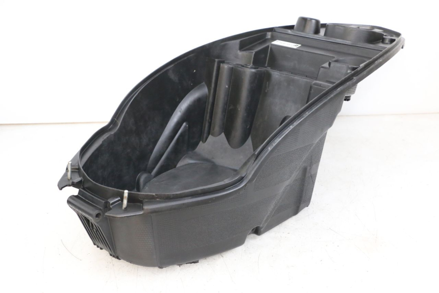 photo de ASIENTO COFRE PEUGEOT STREETZONE I 2T 50 (2018 - 2020) - Primer plano técnico