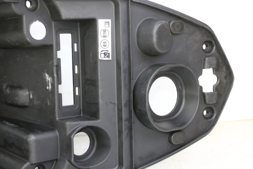 photo de ASIENTO COFRE PEUGEOT STREETZONE I NAKED 2T 50 (2018 - 2020) - Detalles de los puntos de fijación