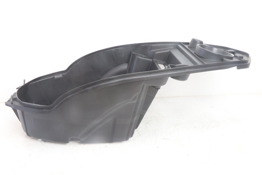 photo de ASIENTO COFRE PEUGEOT STREETZONE NAKED 2T 50 (2014 - 2018) - Otra perspectiva