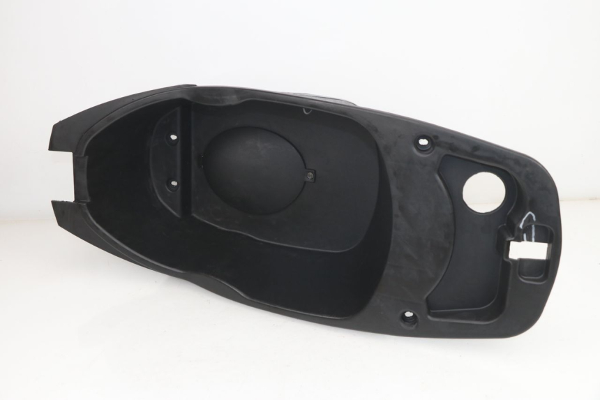 photo de ASIENTO COFRE PEUGEOT SUM UP 125 (2008 - 2013) - Estado de la superficie y material