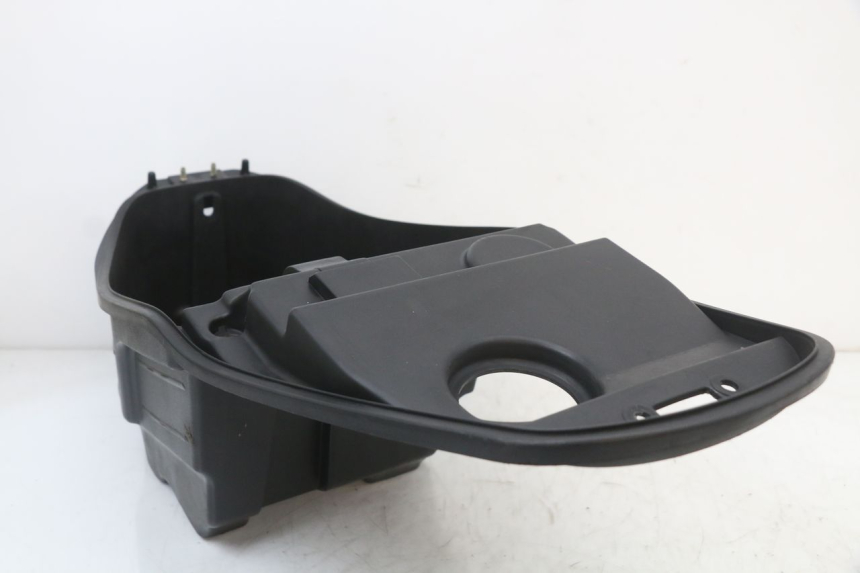 photo de ASIENTO COFRE KYMCO SUPER 8 4T 50 (2018 - 2020) - Primer plano técnico