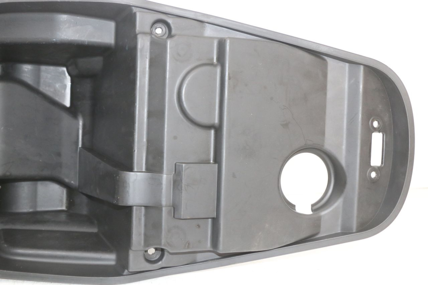 photo de ASIENTO COFRE KYMCO SUPER 8 4T 50 (2021 - 2024) - Zoom estado de uso