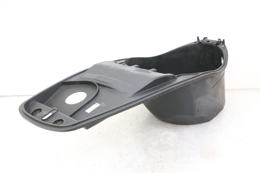 photo de ASIENTO DE ALMACENAMIENTO SYM JET 14 4T 50 (2018 - 2022) - Primer plano técnico