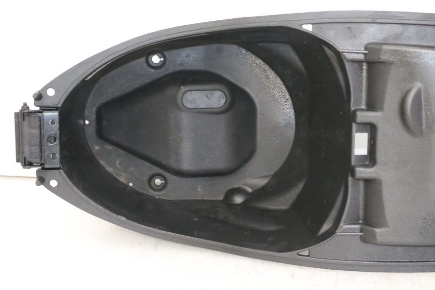 photo de ASIENTO DE ALMACENAMIENTO SYM JET 14 4T 50 (2018 - 2022) - Vista general del producto