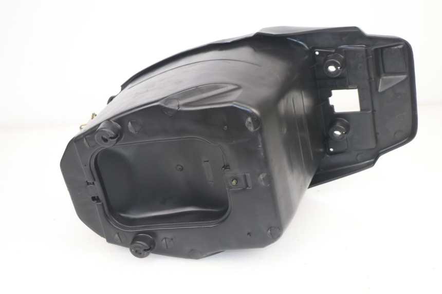 photo de ASIENTO COFRE BAOTIAN TRAVEL SPIRIT 50 (2010 - 2012) - Detalle de la pieza