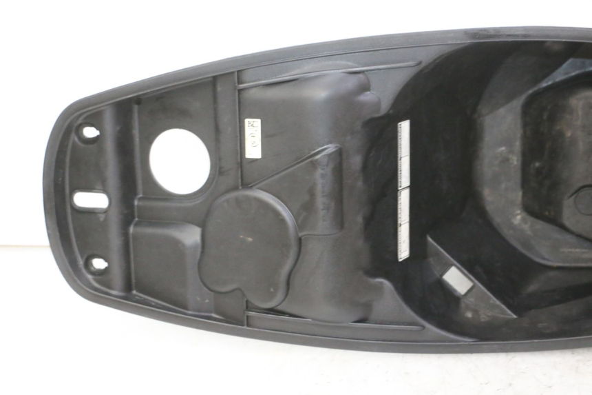 photo de CAJA DEL ASIENTO PEUGEOT TWEET 4T 50 (2018 - 2022) - Marcados y referencias originales