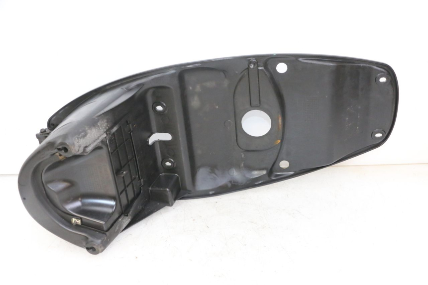 photo de ASIENTO COFRE PEUGEOT TWEET PRO CARGO 50 (2018 - 2022) - Zoom estado de uso