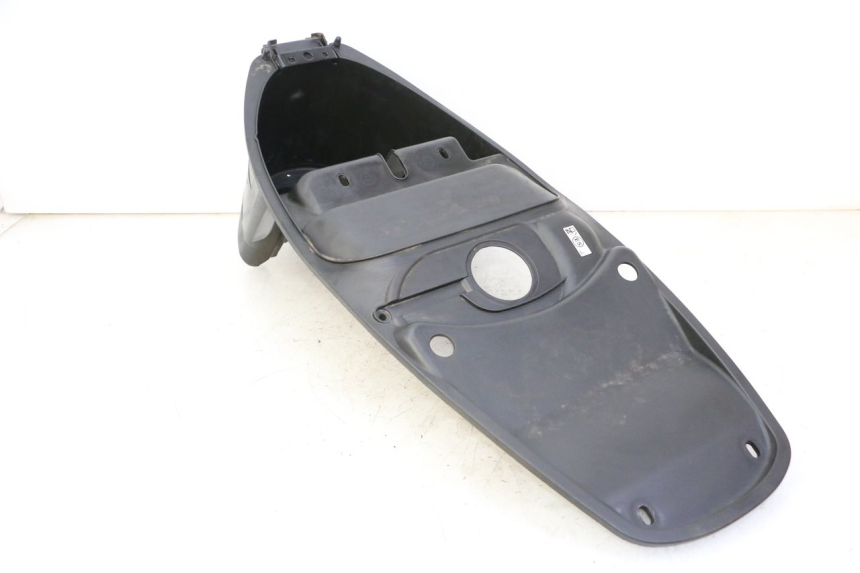 photo de ASIENTO COFRE PEUGEOT TWEET PRO CARGO 50 (2018 - 2022) - Primer plano técnico