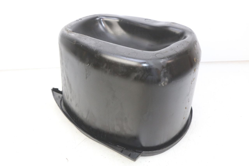 photo de CAJA DEL ASIENTO PIAGGIO VESPA LX 2T 50 (2005 - 2013) - Zoom estado de uso