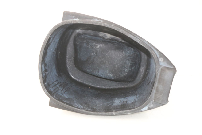 photo de ASIENTO COFRE PIAGGIO VESPA LX IE 125 (2010 - 2012) - Zoom estado de uso