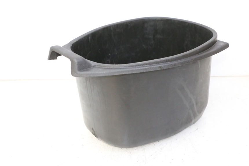 photo de ASIENTO DE ALMACENAMIENTO PIAGGIO VESPA S 2T 50 (2007 - 2014) - Primer plano técnico