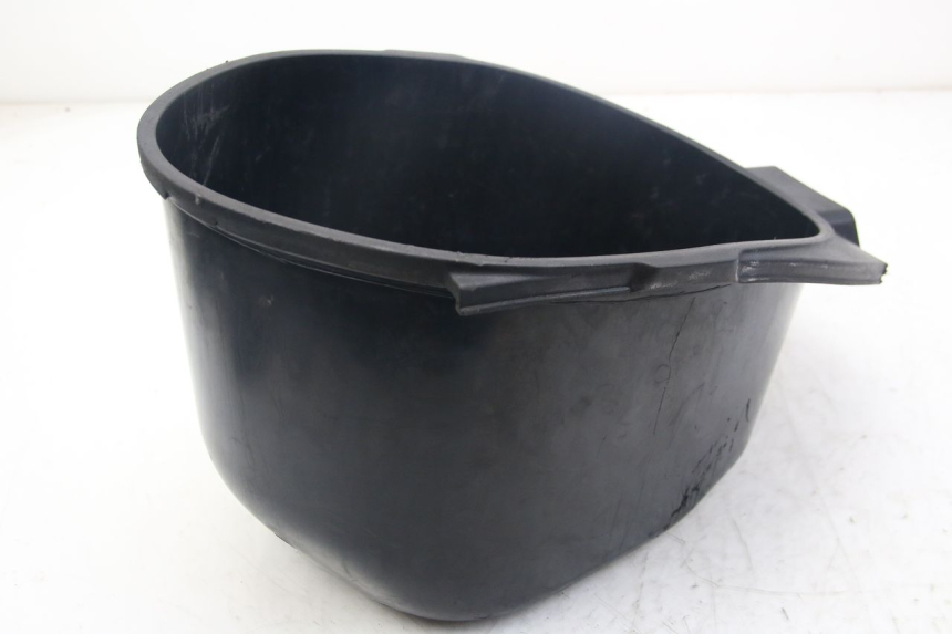 photo de ASIENTO DE ALMACENAMIENTO PIAGGIO VESPA SPRINT 2T 50 (2014 - 2018) - Otra perspectiva