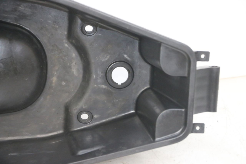 photo de ASIENTO DE ALMACENAMIENTO PEUGEOT VIVACITY NEW 2T 50 (2008 - 2017) - Estado de la superficie y material