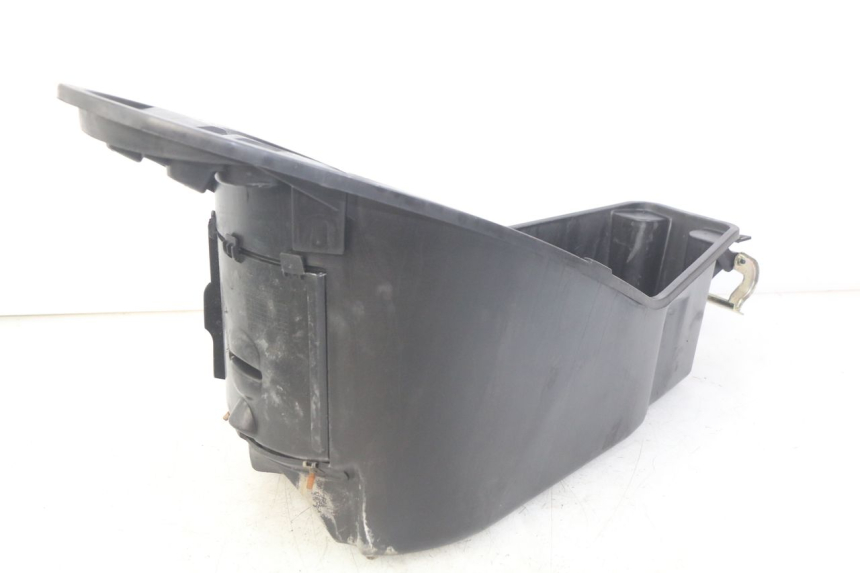 photo de CAJA DEL ASIENTO PEUGEOT VIVACITY NEW 4T 50 (2008 - 2017) - Primer plano técnico