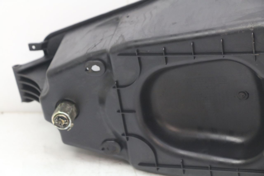 photo de ASIENTO COFRE PEUGEOT VIVACITY 125 (2010 - 2017) - Primer plano técnico