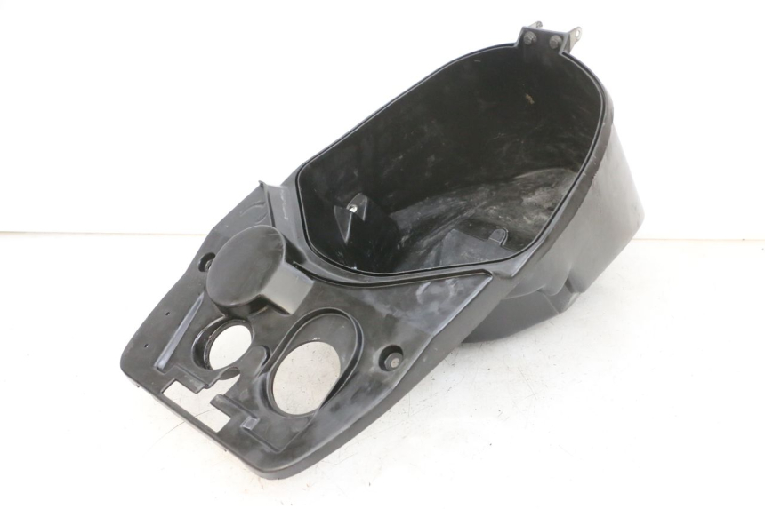 photo de ASIENTO COFRE PEUGEOT VIVACITY 100 (1999 - 2008) - Detalles de los puntos de fijación