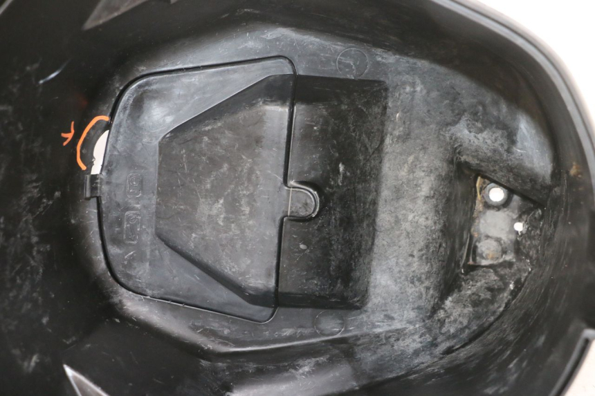 photo de ASIENTO COFRE PEUGEOT VIVACITY 100 (1999 - 2008) - Estado de la superficie y material