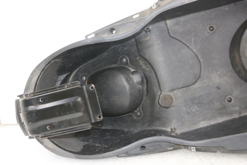 photo de CAJA DEL ASIENTO YAMAHA X-MAX XMAX ABS 250 (2010 - 2012) - Otra vista del artículo