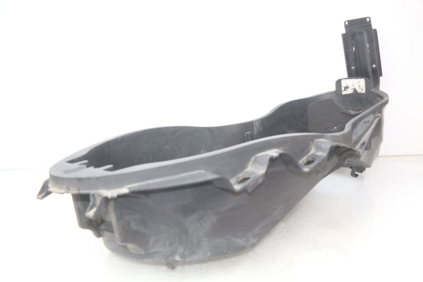 photo de ASIENTO DE ALMACENAMIENTO YAMAHA X-MAX XMAX 125 (2010 - 2013) - Primer plano técnico