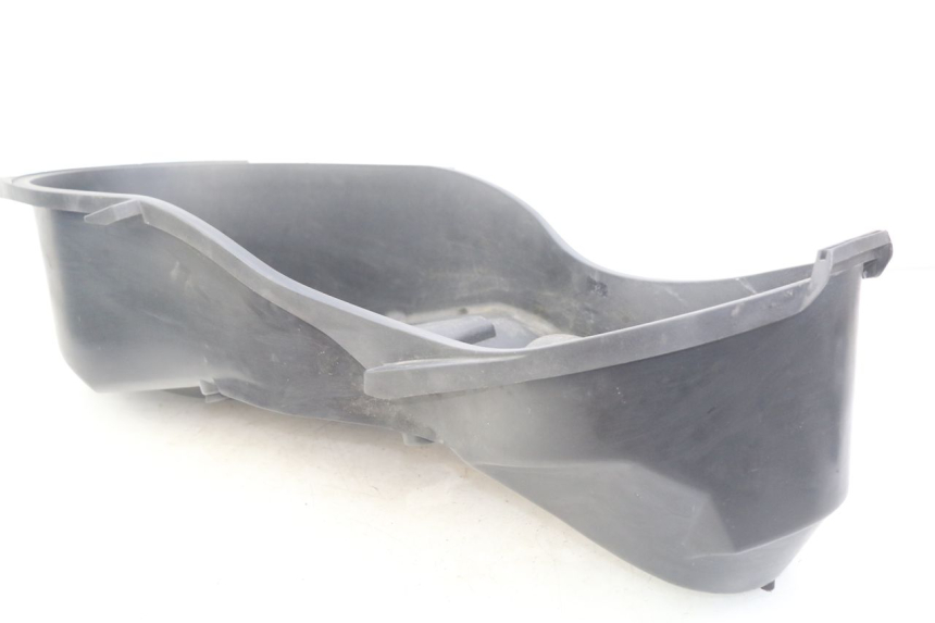 photo de ASIENTO DE ALMACENAMIENTO YAMAHA XMAX X-MAX 125 (2006 - 2009) - Primer plano técnico