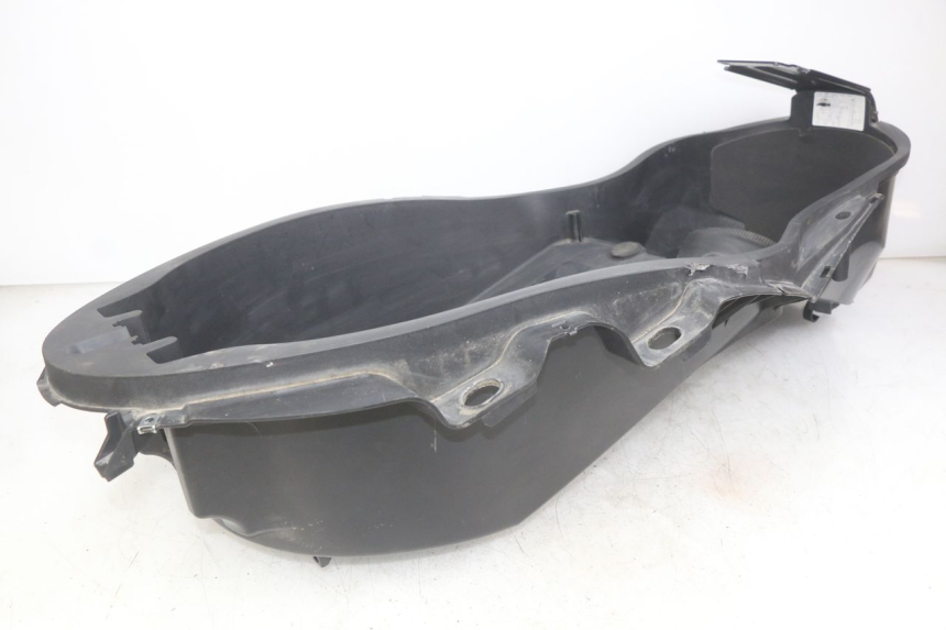 photo de ASIENTO DE ALMACENAMIENTO YAMAHA X-MAX XMAX 125 (2010 - 2013) - Vista general del producto