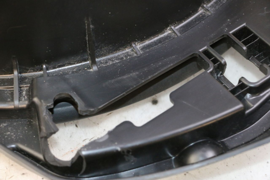 photo de ASIENTO COFRE YAMAHA XMAX X-MAX 125 (2021 - 2025) - Zoom estado de uso