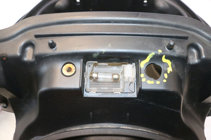 photo de ASIENTO COFRE PIAGGIO X8 STREET 125 (2006 - 2007) - Primer plano de alta resolución