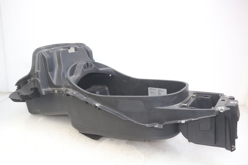 photo de ASIENTO DE ALMACENAMIENTO PIAGGIO X8 125 (2004 - 2007) - Otra perspectiva