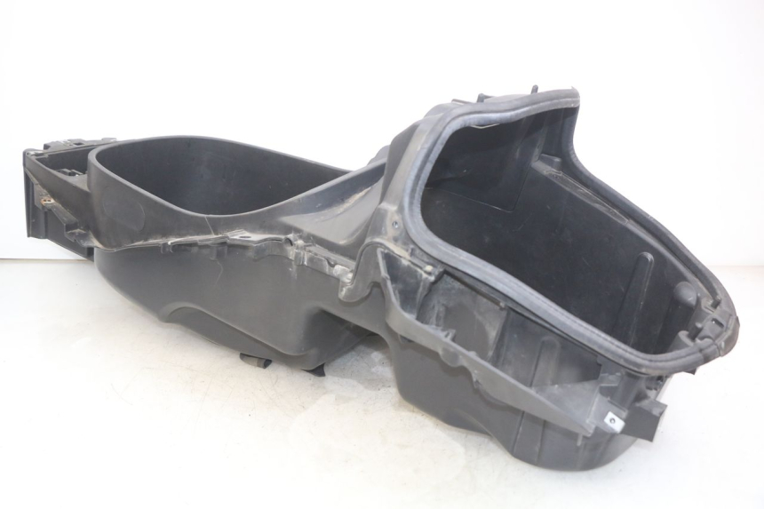 photo de ASIENTO DE ALMACENAMIENTO PIAGGIO X8 125 (2004 - 2007) - Vista general del producto