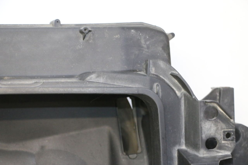 photo de ASIENTO COFRE PIAGGIO X9 EVOLUTION 125 (2003 - 2007) - Zoom sobre los componentes