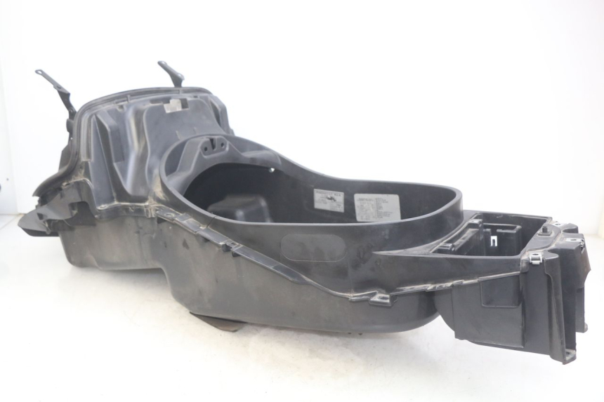 photo de ASIENTO DE ALMACENAMIENTO PIAGGIO XEVO - X EVO 125 (2007 - 2017) - Zoom estado de uso