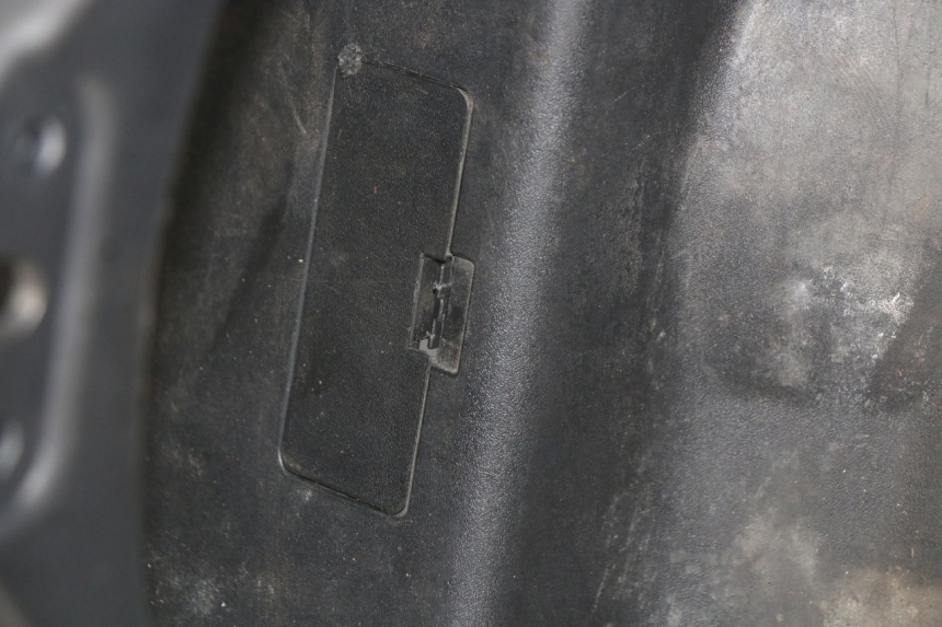 photo de ASIENTO DE ALMACENAMIENTO PIAGGIO XEVO - X EVO 125 (2007 - 2017) - Vista general del producto