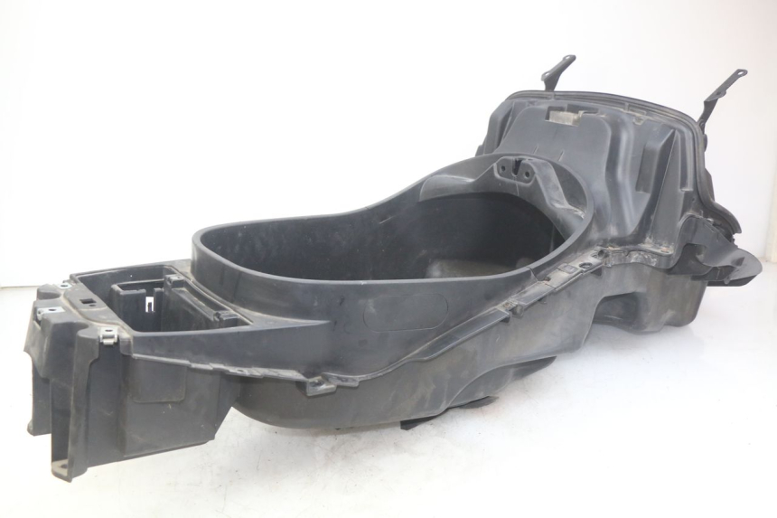 photo de ASIENTO DE ALMACENAMIENTO PIAGGIO XEVO - X EVO 125 (2007 - 2017) - Otra perspectiva