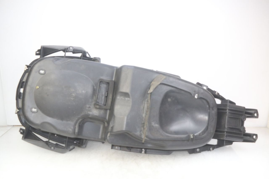 photo de ASIENTO DE ALMACENAMIENTO PIAGGIO XEVO - X EVO 125 (2007 - 2017) - Detalle de la pieza