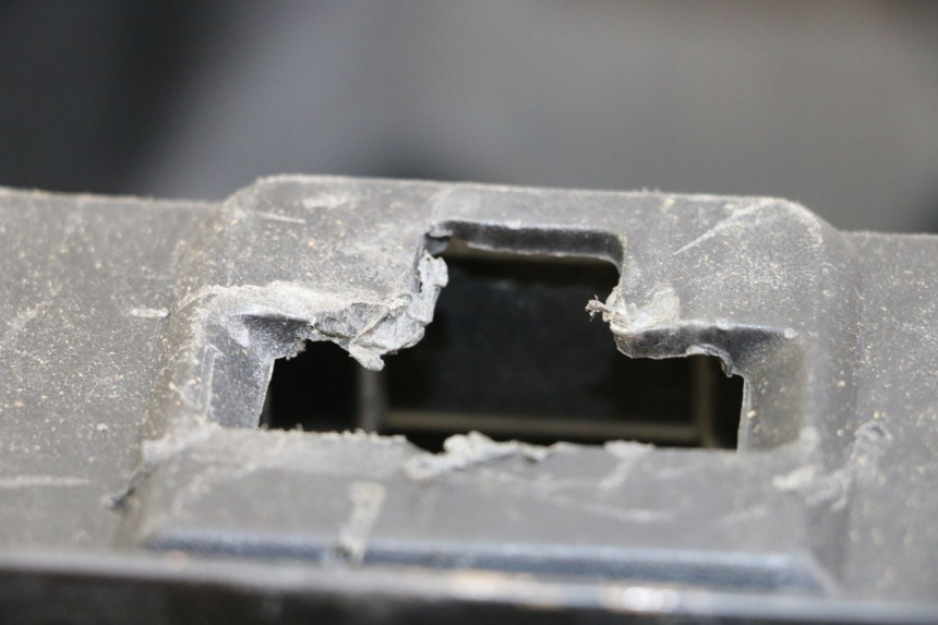 photo de ASIENTO COFRE YAMAHA YE ZEST 50 (1992 - 1998) - Zoom estado de uso