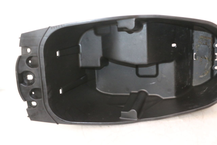 photo de ASIENTO COFRE YAMAHA YP MAJESTY 125 (1998 - 2001) - Otra perspectiva