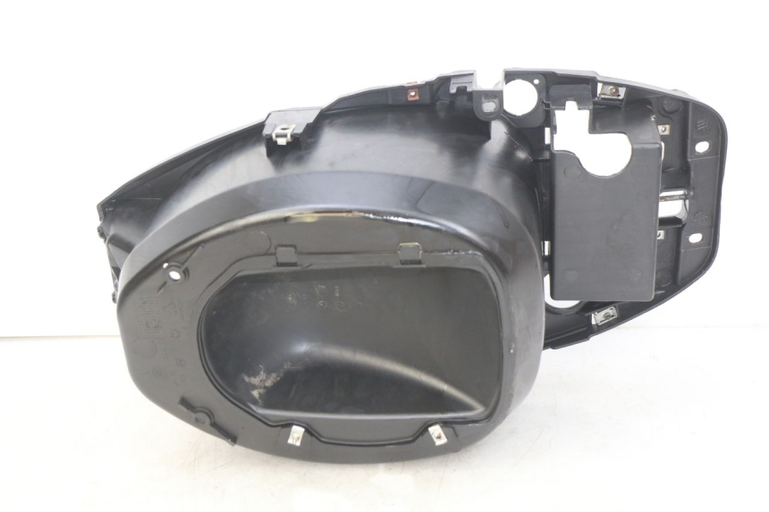 photo de CAJA DEL ASIENTO PIAGGIO ZIP 2T 50 (2009 - 2019) - Detalle de la pieza