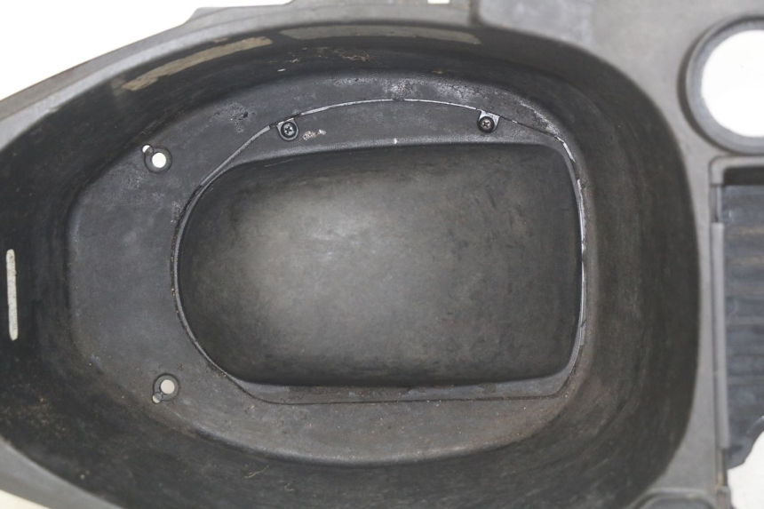 photo de CAJA DEL ASIENTO PIAGGIO ZIP 2T 50 (2009 - 2019) - Estado de la superficie y material