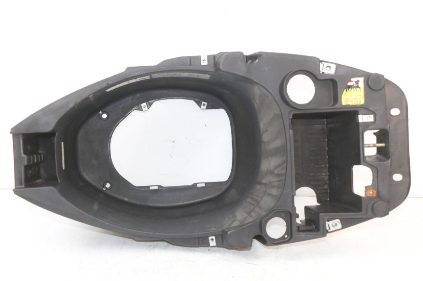 photo de CAJA DEL ASIENTO PIAGGIO ZIP 2T 50 (2009 - 2019) - Vista principal