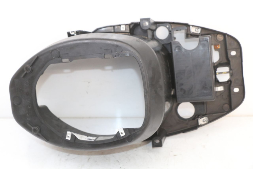photo de CAJA DEL ASIENTO PIAGGIO ZIP 2T 50 (2009 - 2019) - Estado de la superficie y material