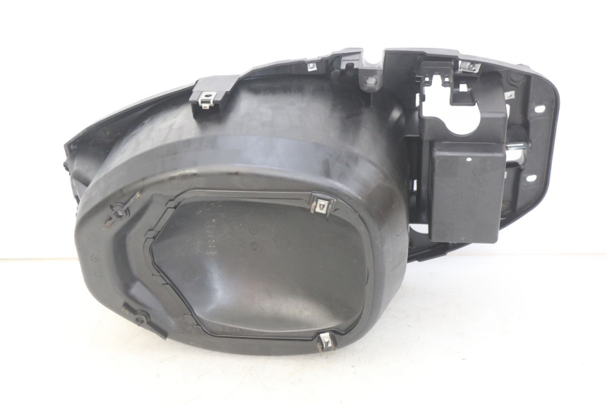 photo de CAJA DEL ASIENTO PIAGGIO ZIP 4T 50 (2018 - 2020) - Detalle de la pieza