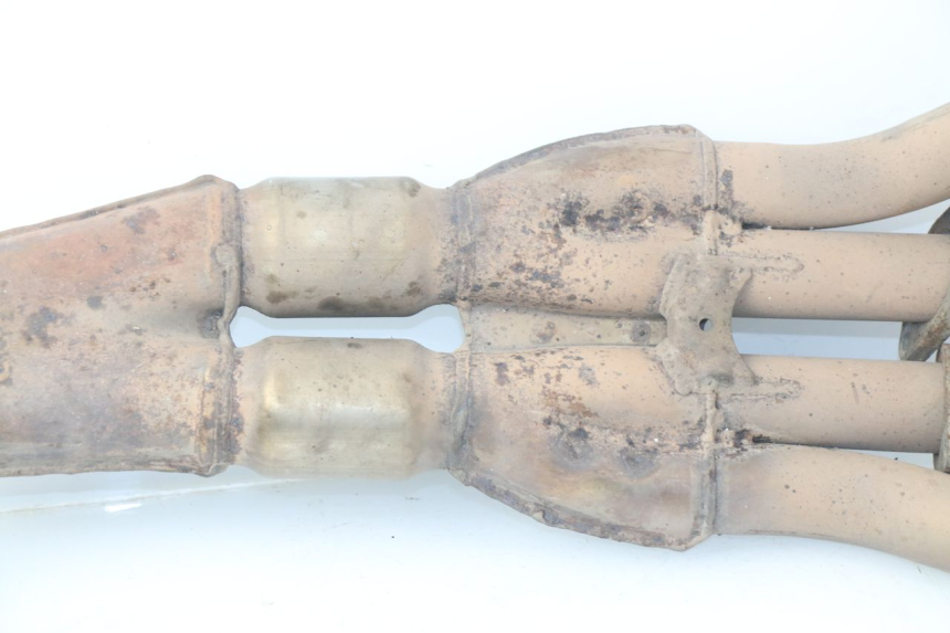 photo de COLECTOR HONDA CBR 919 RR FIREBLADE 900 (1998 - 1999) - Zoom sobre los componentes