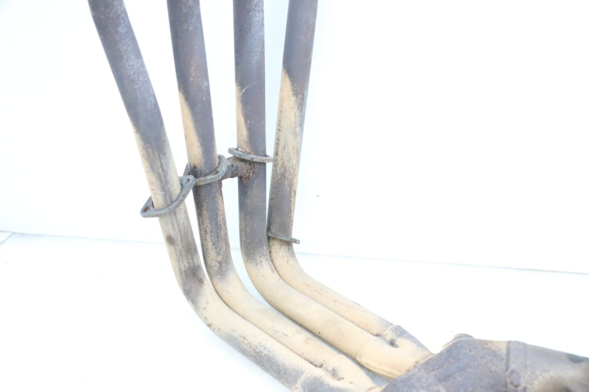 photo de COLECTOR YAMAHA FJR ABS 1300 (2006 - 2012) - Zoom sobre los componentes