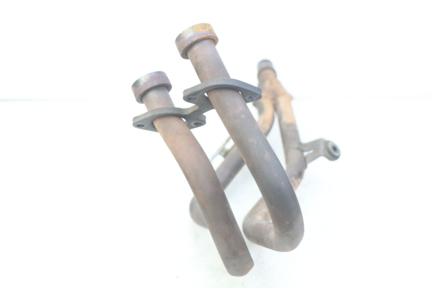 photo de COLECTOR HONDA FJS SILVERWING SILVER WING 400 (2009 - 2016) - Detalles de los puntos de fijación