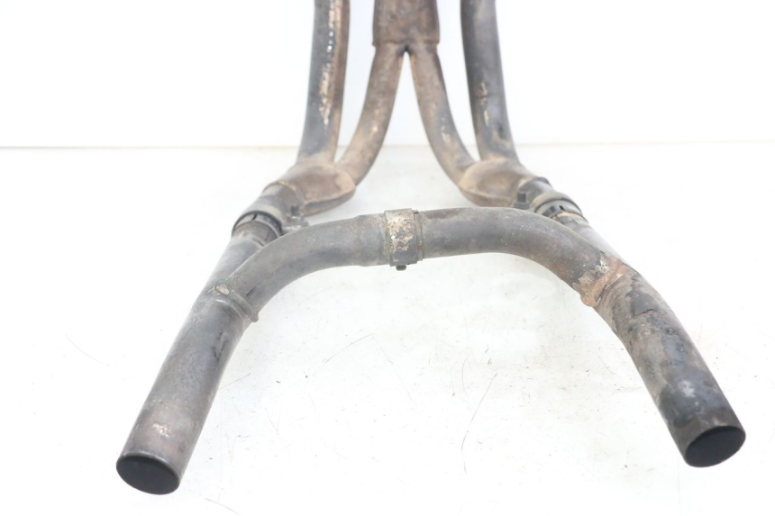 photo de COLECTOR TRIUMPH SPEED TRIPLE T301 900 (1994 - 1996) - Zoom sobre los componentes