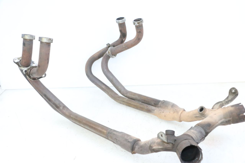 photo de COLECTOR HONDA ST PAN EUROPEAN 1300 (2002 - 2013) - Detalles de los puntos de fijación